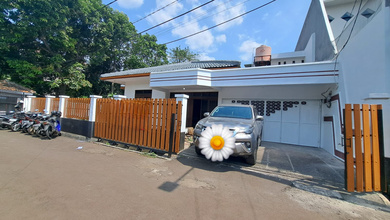 Kesempatan Langka, rumah Mewah di Kebayoran Lama, Jakarta Selatan, LB 320m²