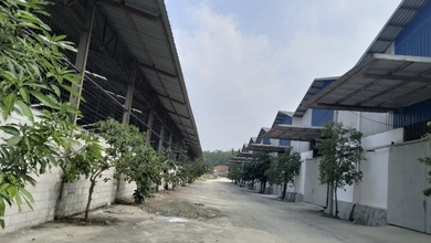 Di Sewakan Gudang Strategis di Jonggol – Pinggir Jalan Utama!