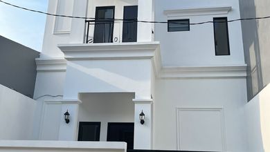 Jual Rumah Mewah LT 94 m2 Kawasan Medan Satria, Bekasi