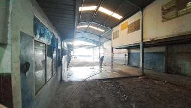 Disewakan/dijual Gudang Sunter Deket Jis