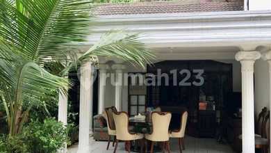 Rumah Premium Luas 1420 Jual area Kebayoran Baru, Jakarta Selatan