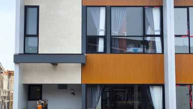 Rumah Favorit di Cipondoh, Tangerang, 3 KT, Harga 1 Miliar