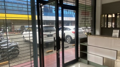 Ruko Huk Puri Kencana Jakarta Barat Siap Pakai 3,5 Lantai Sudah Renov 