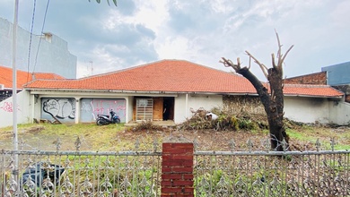 Kesempatan Langka, rumah Mewah di Jatiwaringin, Bekasi, LB 300m²