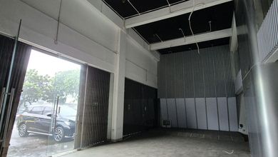 Disewakan.ruko Gandeng Kebon.jeruk.jalan.panjang