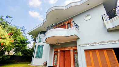 Kesempatan Eksklusif, rumah Prestisius di Intercon, Jakarta Barat, LB 470m²