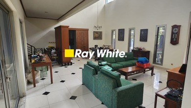Rumah Elegan di Puri Indah, Jakarta Barat, 4 Kamar Tidur, LT 360m²