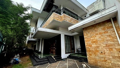 Dijual rumah Eksklusif di Puri Indah, Jakarta Barat - LT 394m²