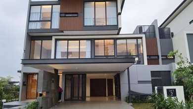 For Sale rumah Eksklusif di BSD, Tangerang - LT 570m²