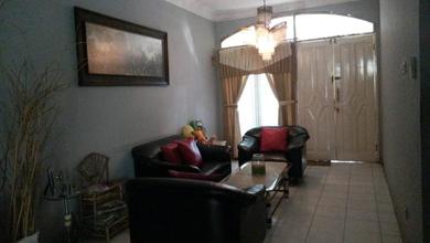 Jual Rumah Strategis di Pamulang, Tangerang Selatan - LT 168m²