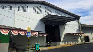 Gudang Mandiri Di Bitung Tangerang Dekat Ke Pintu Tol Ada Loading Dock