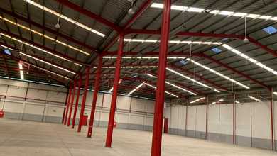 Gudang Dekat Bandara Soeta Tangerang Ada Loading Dock