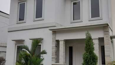 Rumah Mewah di Kawasan Cinere, Depok, LB 240m², Harga 3,9 Miliar