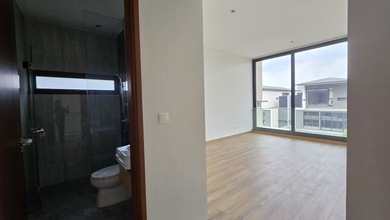 For Sale rumah Eksklusif di BSD, Tangerang - LT 396m²