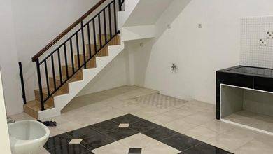 Rumah Modern Luas 96 Jual di Lippo Karawaci, Tangerang