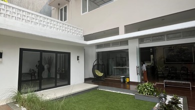 Hunian Elegan di Gading Serpong, Tangerang, 5 KT, LT 400m²