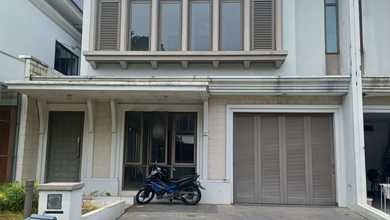 Dijual rumah Mewah di BSD, Tangerang - LT 135m²