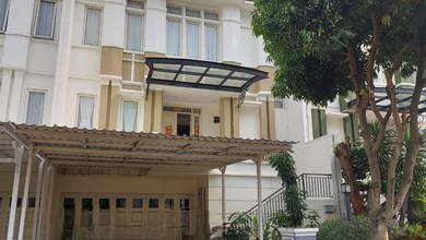 Hunian Elite di Kawasan Gading Serpong, Tangerang, LB 300m², Harga 7,5 Miliar