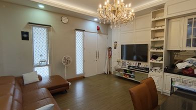 Rumah Mewah di Kawasan Cakung, Jakarta Timur, LB 140m², Harga 5,4 Miliar