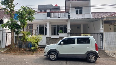 Jual Rumah Cantik Luas 220 m2 area Tanah Sareal, Bogor