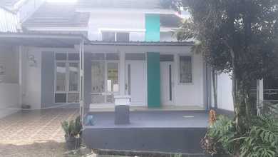 Rumah Mewah Unfurnished Lokasi Strategis Kawasan Tanah Sareal
