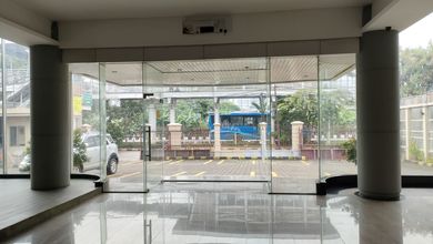Ex Showroom Mobil Gedung Perkantoran Di Sunter