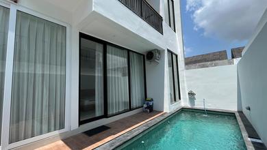 Vila Di Nusa Dua Ada Pool Fully Furnished