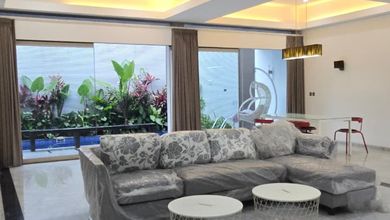 Rumah Elit Disewakan di Pondok Indah, Jakarta Selatan, 4 KT, LT 407m²