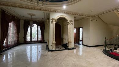 Rumah Area Premium Pluit, Jakarta Utara - Harga Menarik 11,9 Miliar