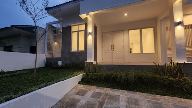 Disewakan Rumah Murah di Pondok Indah, Jakarta Selatan, LT 305m²