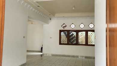 Rumah Dijual di Pondok Gede, Bekasi, LB 180m², Harga Terbaik!