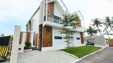 Villa Estate. Area Pantai Nyanyi