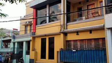 Kantor Dekat Tol Stasiun Kreta Mall Bekasi Kota