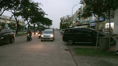 Ruko Wilayah Ramai Akses Mudah di Harapan Indah, Bekasi