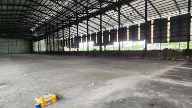 Sewa Gudang Ada Crane Siling Tinggi 20meter Akses Kontainer 