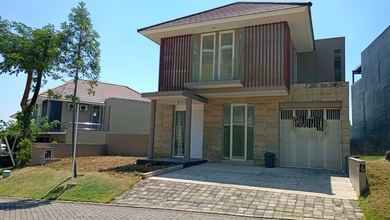 Rumah Area Premium Tembalang, Semarang - Harga Menarik 3,9 Miliar