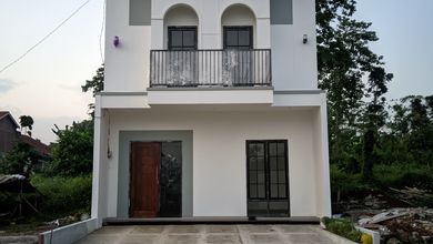 Rumah Dijual di Banyumanik, Semarang, LB 72m², Harga Terbaik!