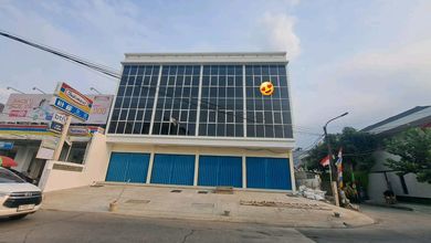 Dijual Ruko 3 1/2 Lantai