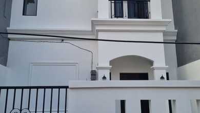 Dijual Rumah Strategis di Medan Satria, Bekasi - LT 98m²