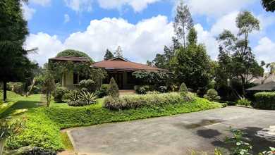 Dijual Vila di Taman Safari Cisarua Bogor Jawa Barat