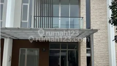 Kesempatan Langka, rumah Prestisius di Golf Island, Jakarta Utara, LB 120m²