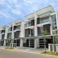 Rumah Sewa Nyaman Lokasi Golf Island, Jakarta Utara, LB 160m²