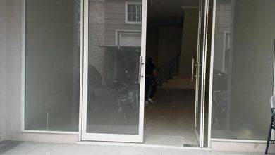 FOR RENT Ruko CBD Green Lake  Rapi Masih baru Standard developer