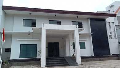 Disewa Ruko 3 Lantai Ada Basement di Kebayoran Baru