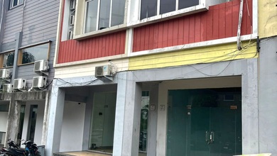 Ruko 2 Lantai Parkir Luas Seberang Sekolah Pahoa di Golden 8 Gading Serpong, Tangerang