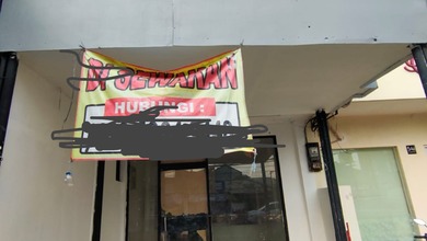 Disewakan Ruko Komersil 2 Lantai Pinggir Jalan di Kemang, Jakarta Selatan