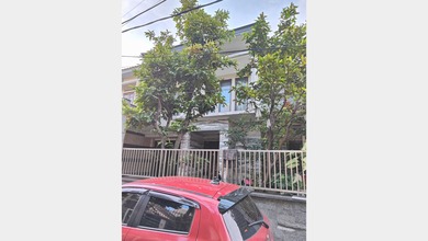 Kesempatan Eksklusif, rumah Mewah di Kebon Jeruk, Jakarta Barat, LB 400m²