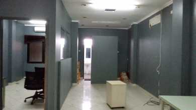 Ruko 3 Lantai Siap Huni Akses Mudah Lokasi Srategis di Senayan - Jakarta Selatan