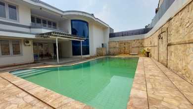 Penawaran Eksklusif, rumah Prestisius di Pasar Minggu, Jakarta Selatan, LB 256m²