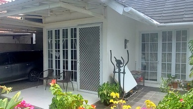 Rumah Siap Huni di Area Bekasi, Bekasi, LT 162m²